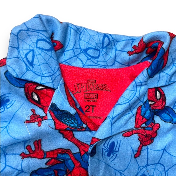 ✨ SPIDER-MAN PJ SHIRT✨ - Picture 2 of 4